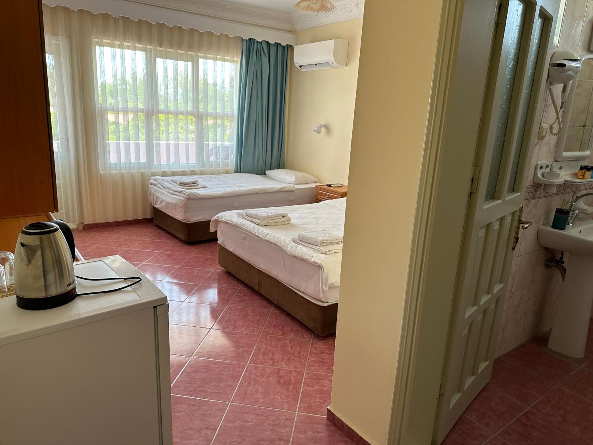 Palm Konak Hotel Çıralı Eksteriør bilde